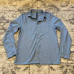 lululemon athletica Casual Men Blue Button Down Shirt Small